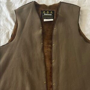 Barbour Men's Tan Vest with Faux Fur Lining